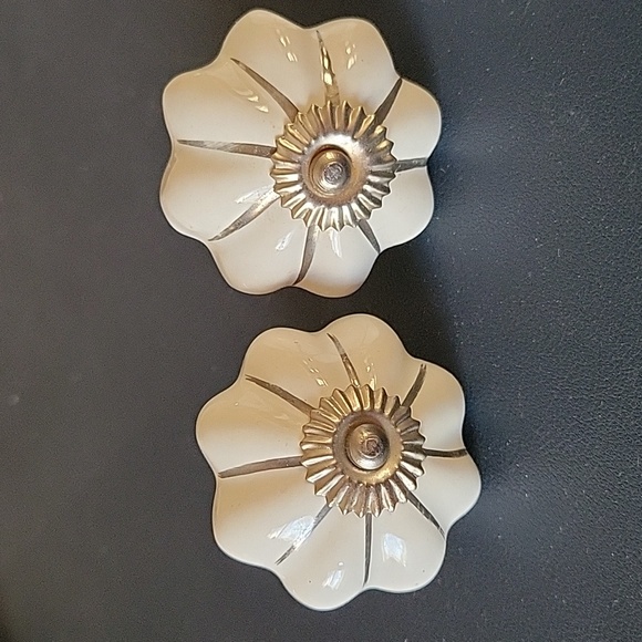 Four (4) White & Silver Draw Knobs - Picture 2 of 5